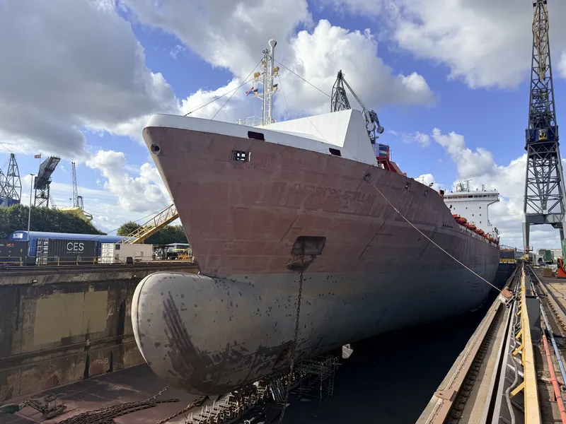 Zeeschip tijdens geplande dokking